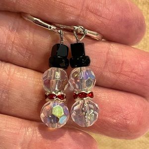 NEW-Handcrafted crystal Snowman Earrings